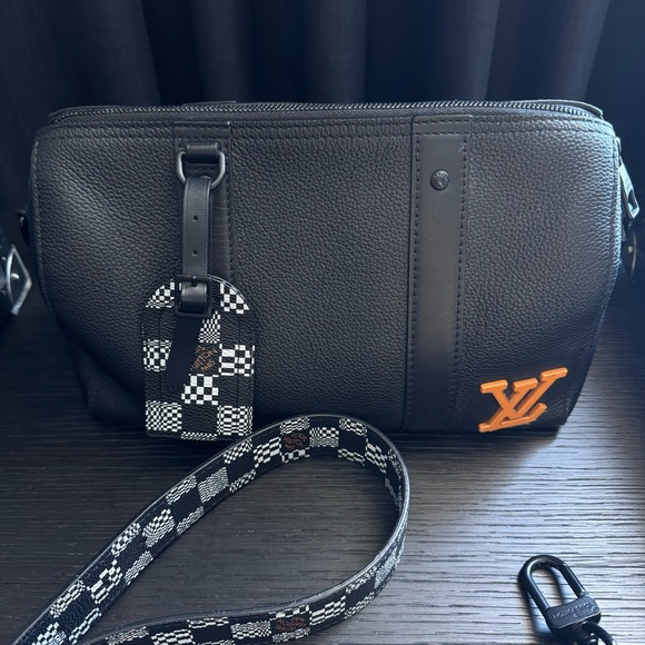 LOUIS VUITTON X VIRGIL ABLOH CITY KEEPALL - Picture 7 of 12